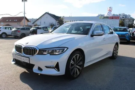 BMW serija 3 320d Xdrive AUTOMATIK *NAVI,LED,KAMERA*