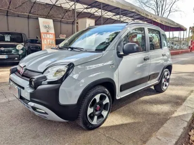 FIAT Panda 1.0 FireFly S&S Hybrid City Cross