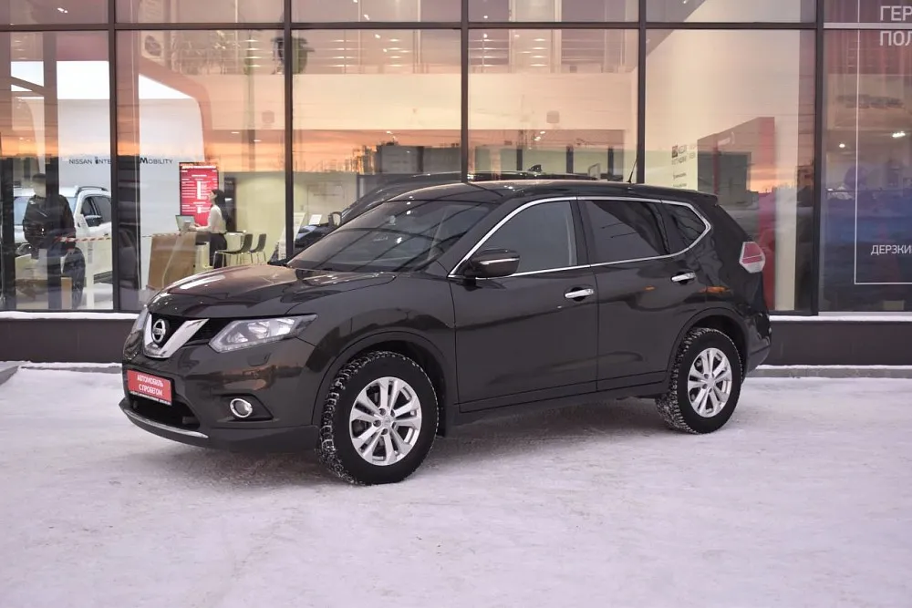 Nissan X-Trail Image 1